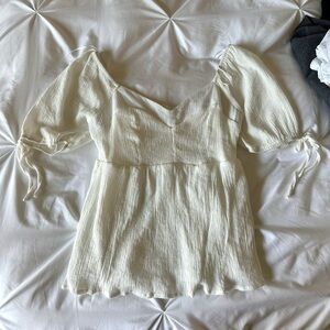 BaeVely Women’s cream blouse
